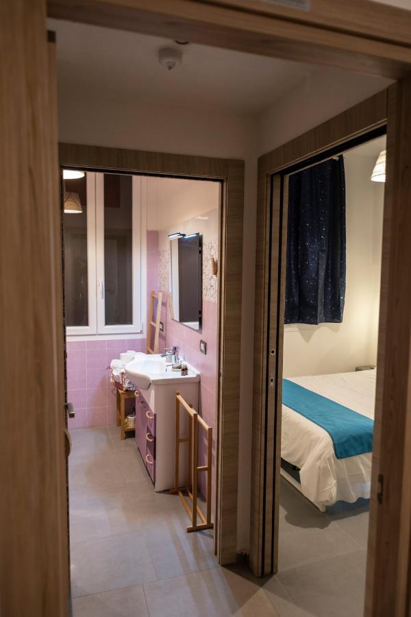 R&B La Pomposa Dei Motori Hotell Modena Eksteriør bilde