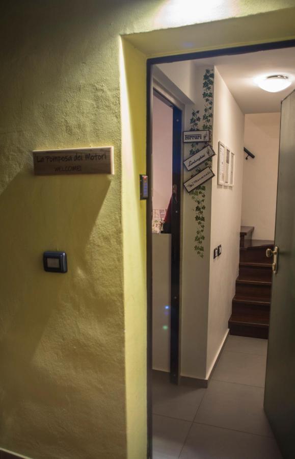 R&B La Pomposa Dei Motori Hotell Modena Eksteriør bilde